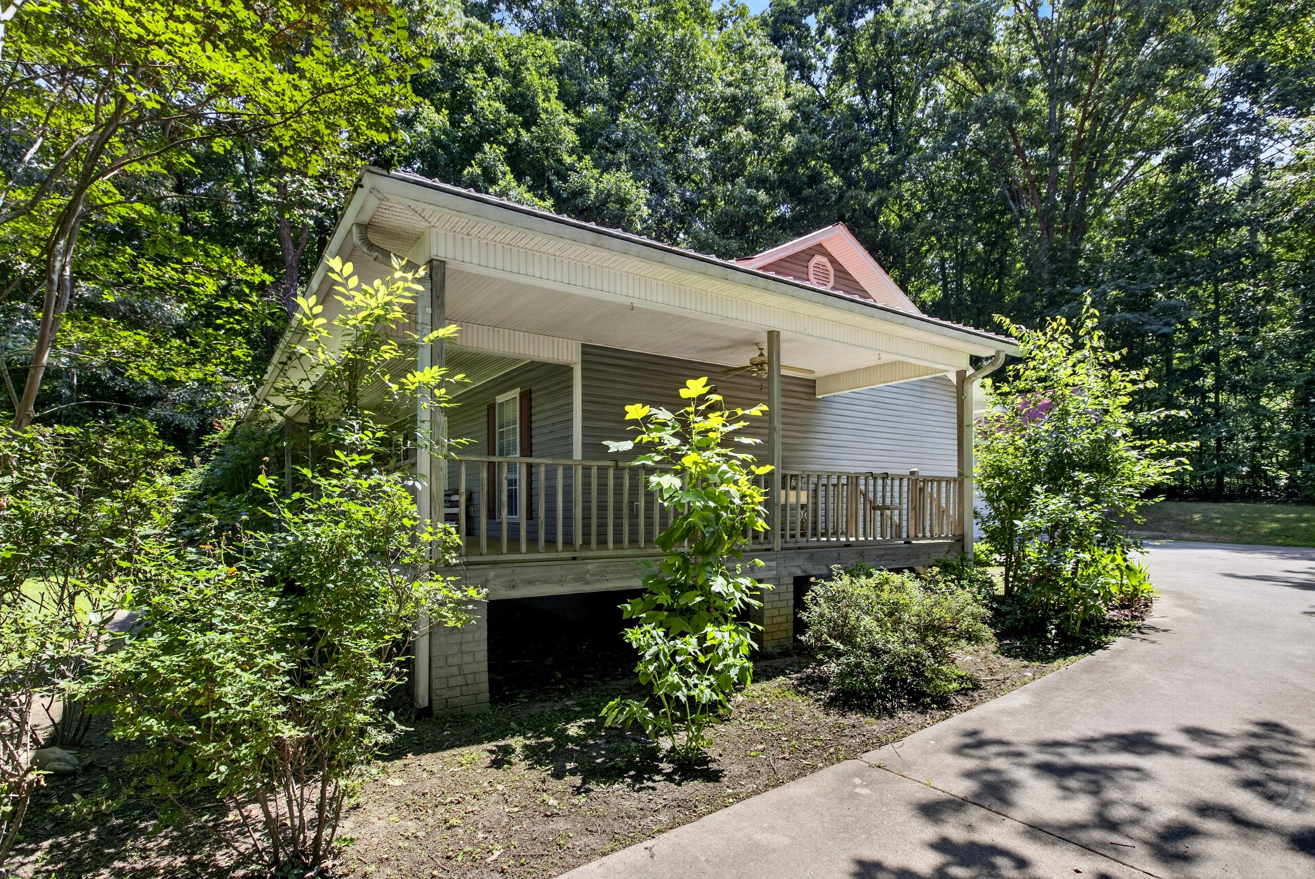 5053 Blue Springs Road Southeast Cleveland, TN 37311 - Photo 7 of 63 349A9913