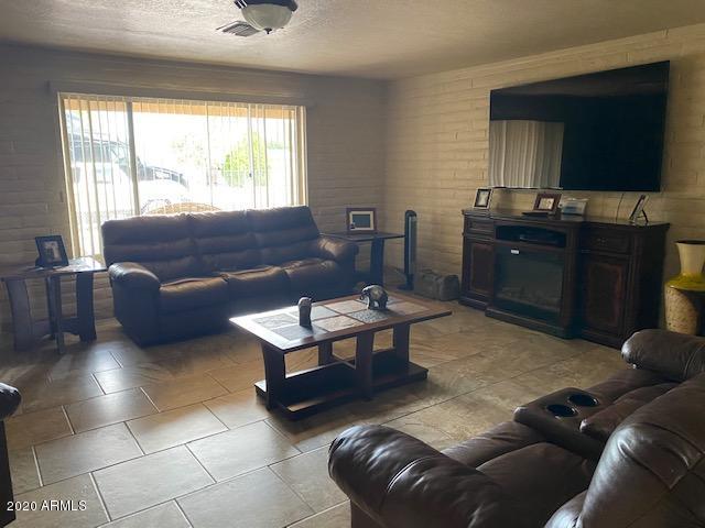 1021 East 3rd Street Douglas, AZ 85607 - Photo 7 of 19 thumbnail_IMG_2927