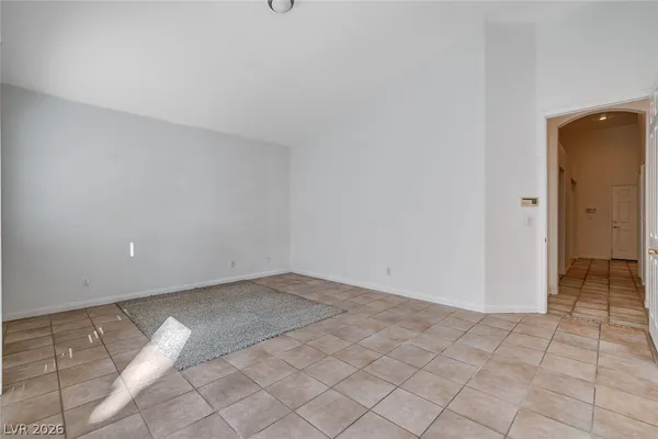 $3,075 | 2013 Spring Rose Street, Las Vegas, NV 89134