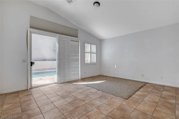 $3,075 | 2013 Spring Rose Street, Las Vegas, NV 89134