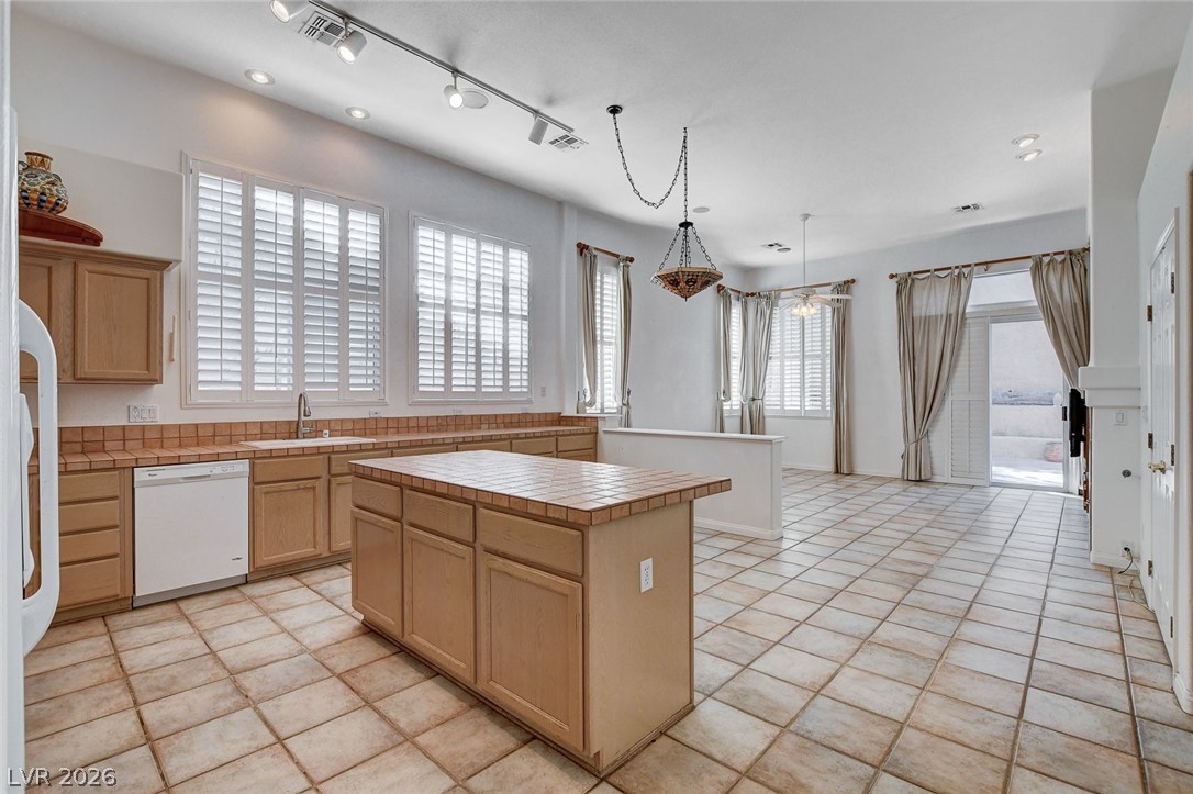 2013 Spring Rose Street Las Vegas, NV 89134 - Photo 25 of 45