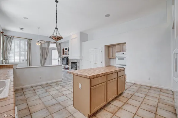 $3,075 | 2013 Spring Rose Street, Las Vegas, NV 89134