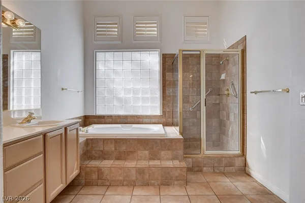 $3,075 | 2013 Spring Rose Street, Las Vegas, NV 89134