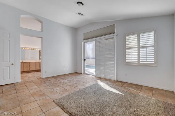 $3,075 | 2013 Spring Rose Street, Las Vegas, NV 89134