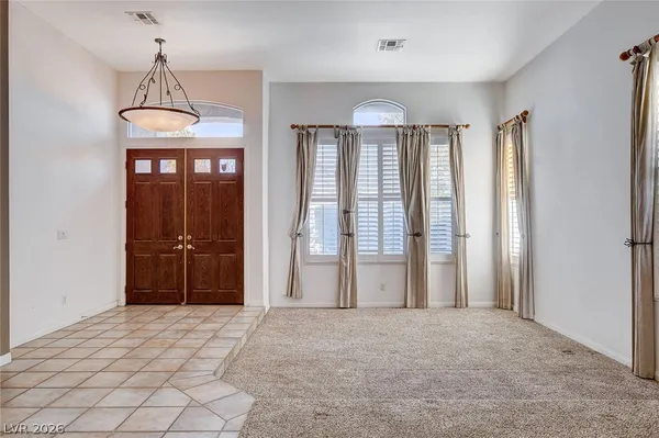 $3,075 | 2013 Spring Rose Street, Las Vegas, NV 89134