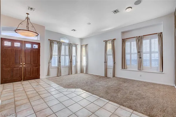 $3,075 | 2013 Spring Rose Street, Las Vegas, NV 89134