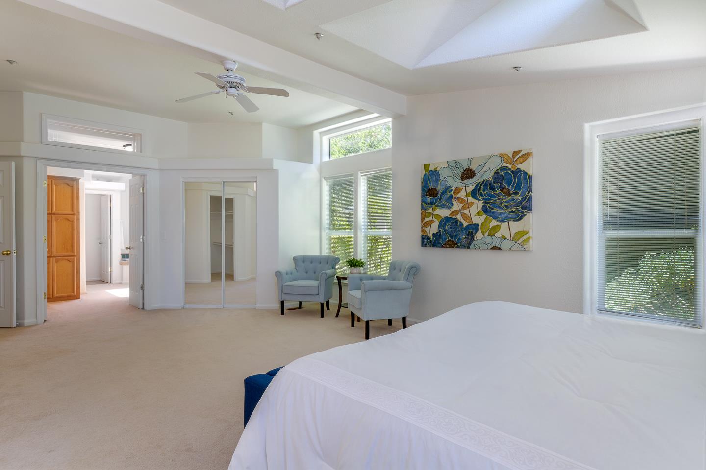 892-894 Calabasas Road Watsonville, CA 95076 - Photo 20 of 53 a bedroom with a bed and a painting on the wall