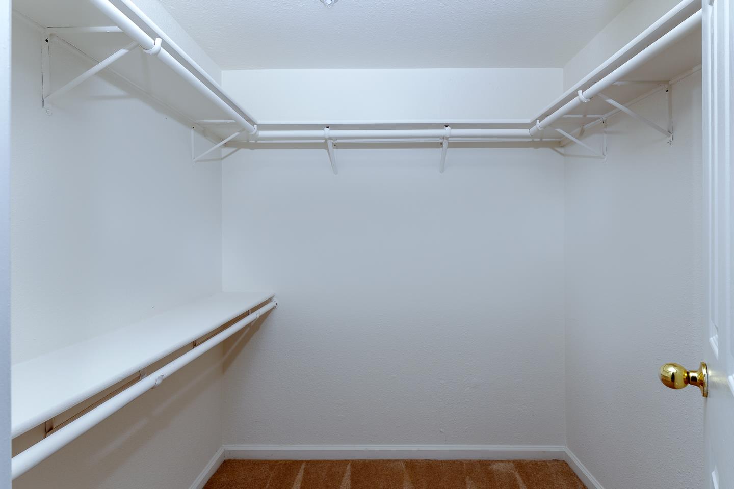 892-894 Calabasas Road Watsonville, CA 95076 - Photo 23 of 53 a view of small space