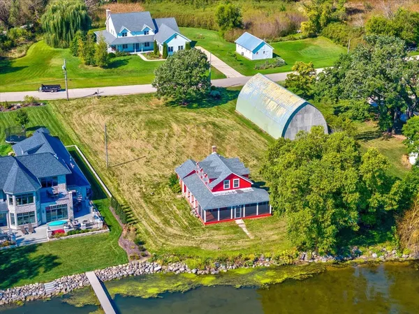 $2,000,000 | 5114 Reynolds Avenue, Waunakee, WI 53597