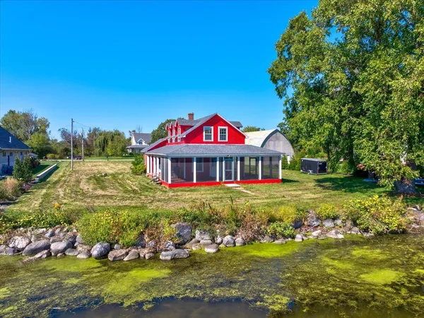 $2,000,000 | 5114 Reynolds Avenue, Waunakee, WI 53597