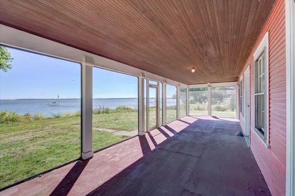 $2,000,000 | 5114 Reynolds Avenue, Waunakee, WI 53597