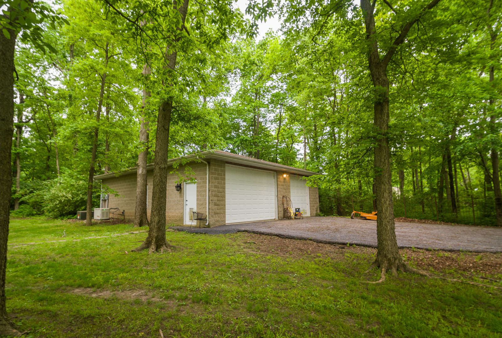 3190 Deerfield Road Clinton, IL 61727 - Photo 36 of 51 Gallery Image 36