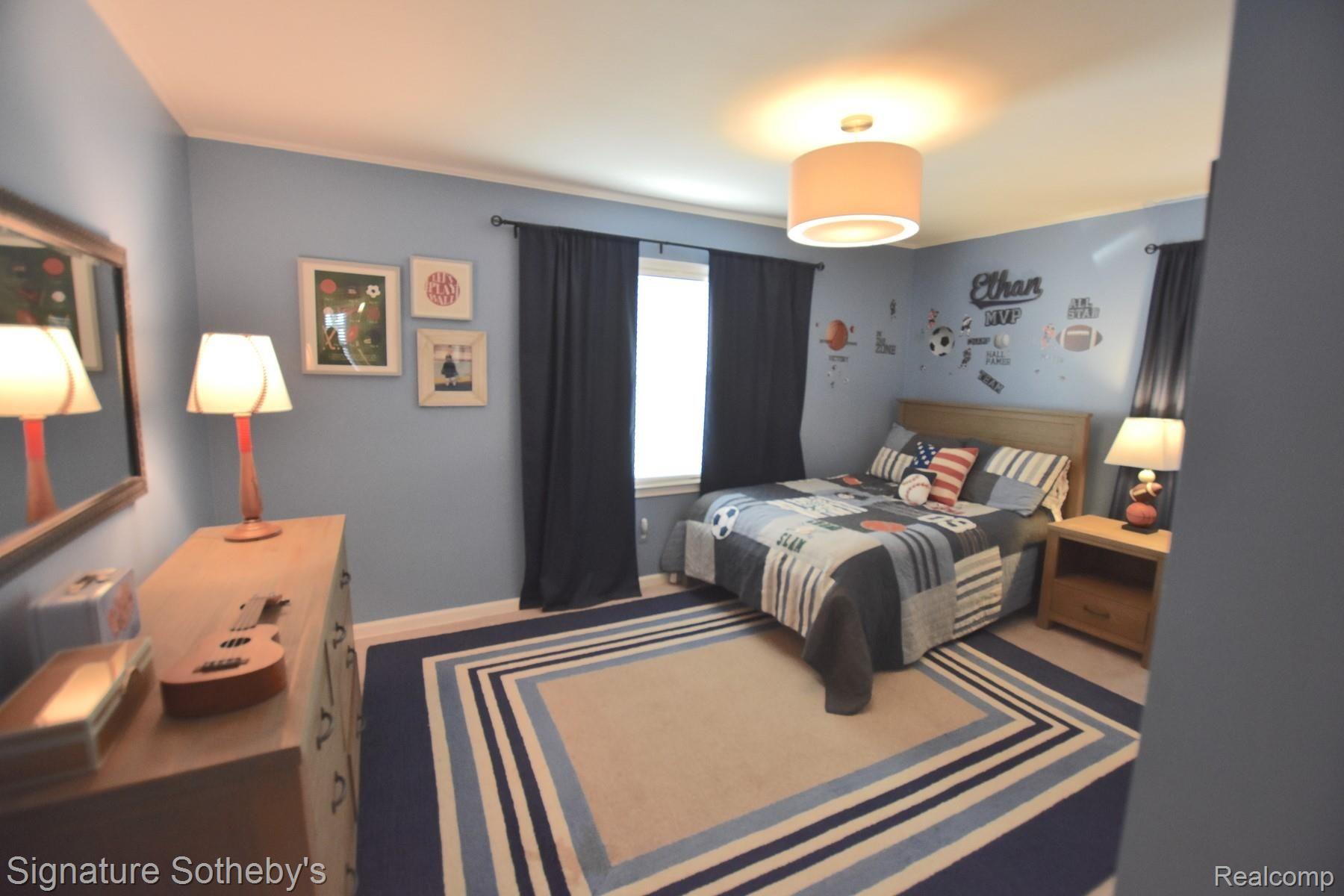 18258 Beverly Road Franklin, MI 48025 - Photo 20 of 39 25JPG.jpg