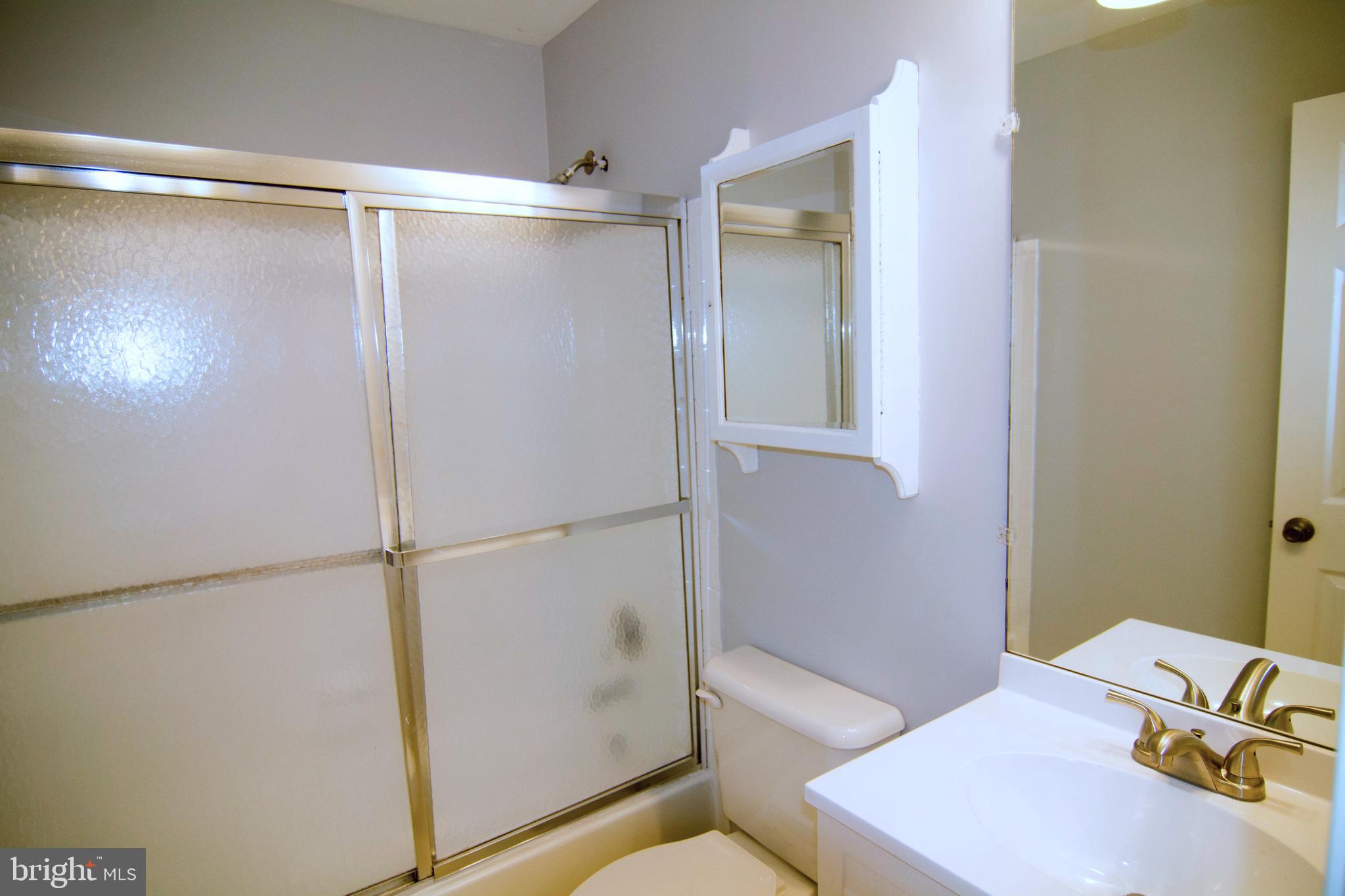 6105 Castletown Way Alexandria, VA 22310 - Photo 18 of 36