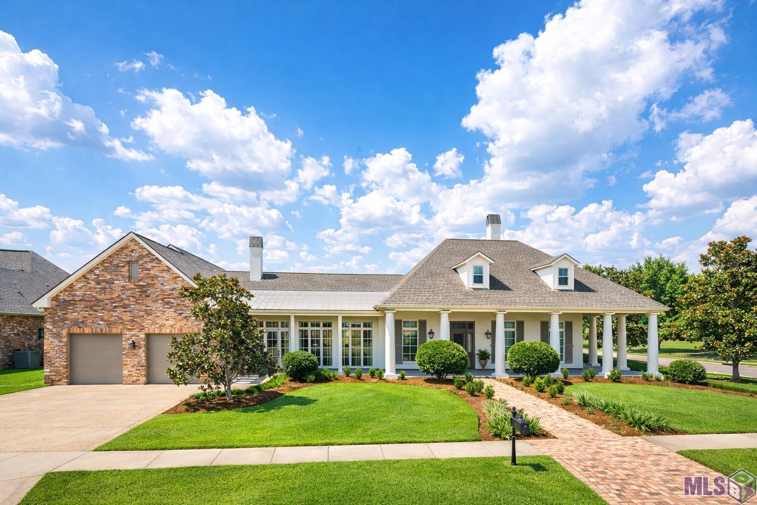 3122 Grand Way Avenue Baton Rouge, LA 70810 - Photo 2 of 29 Curb View