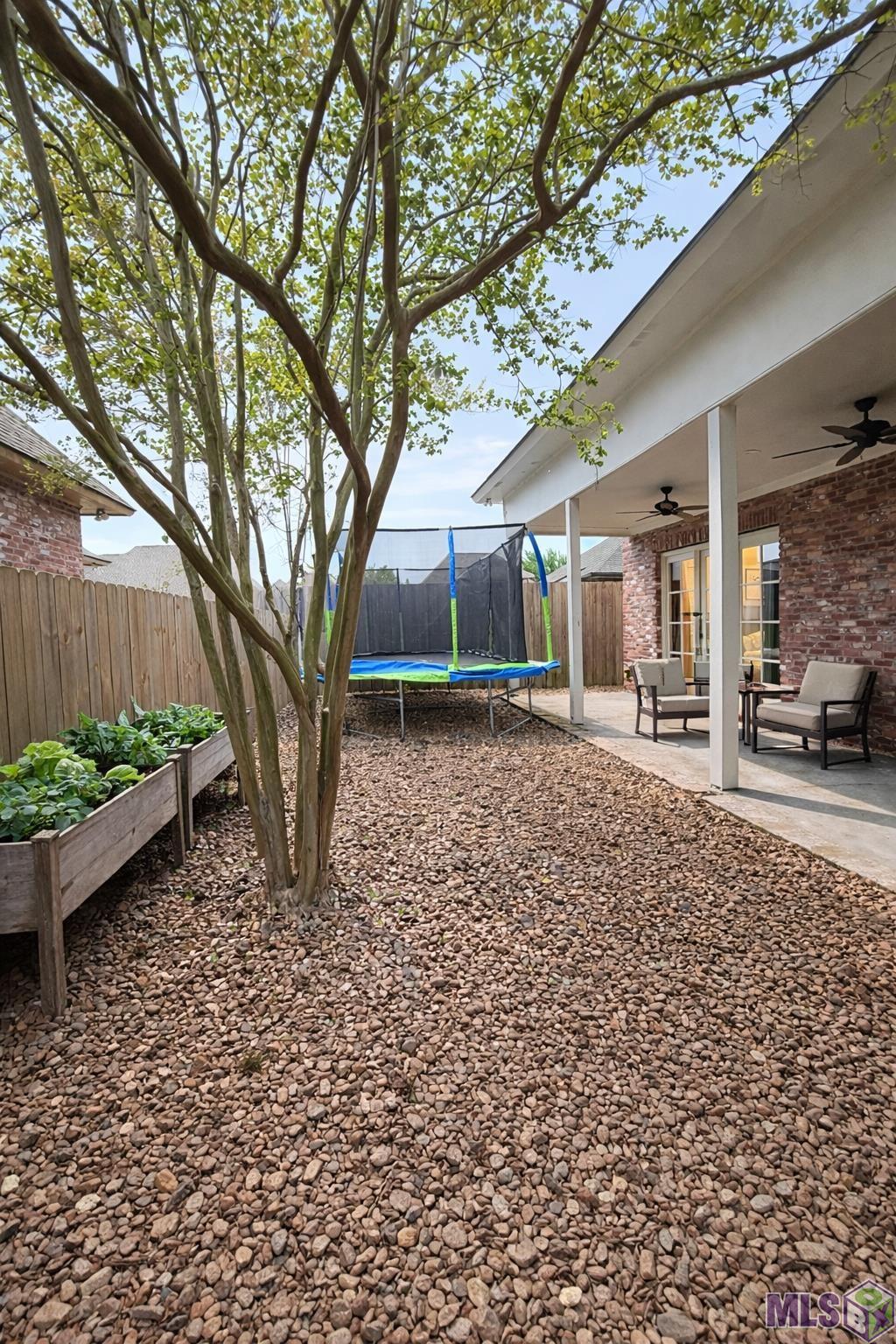 3122 Grand Way Avenue Baton Rouge, LA 70810 - Photo 29 of 29 side yard with gravel
