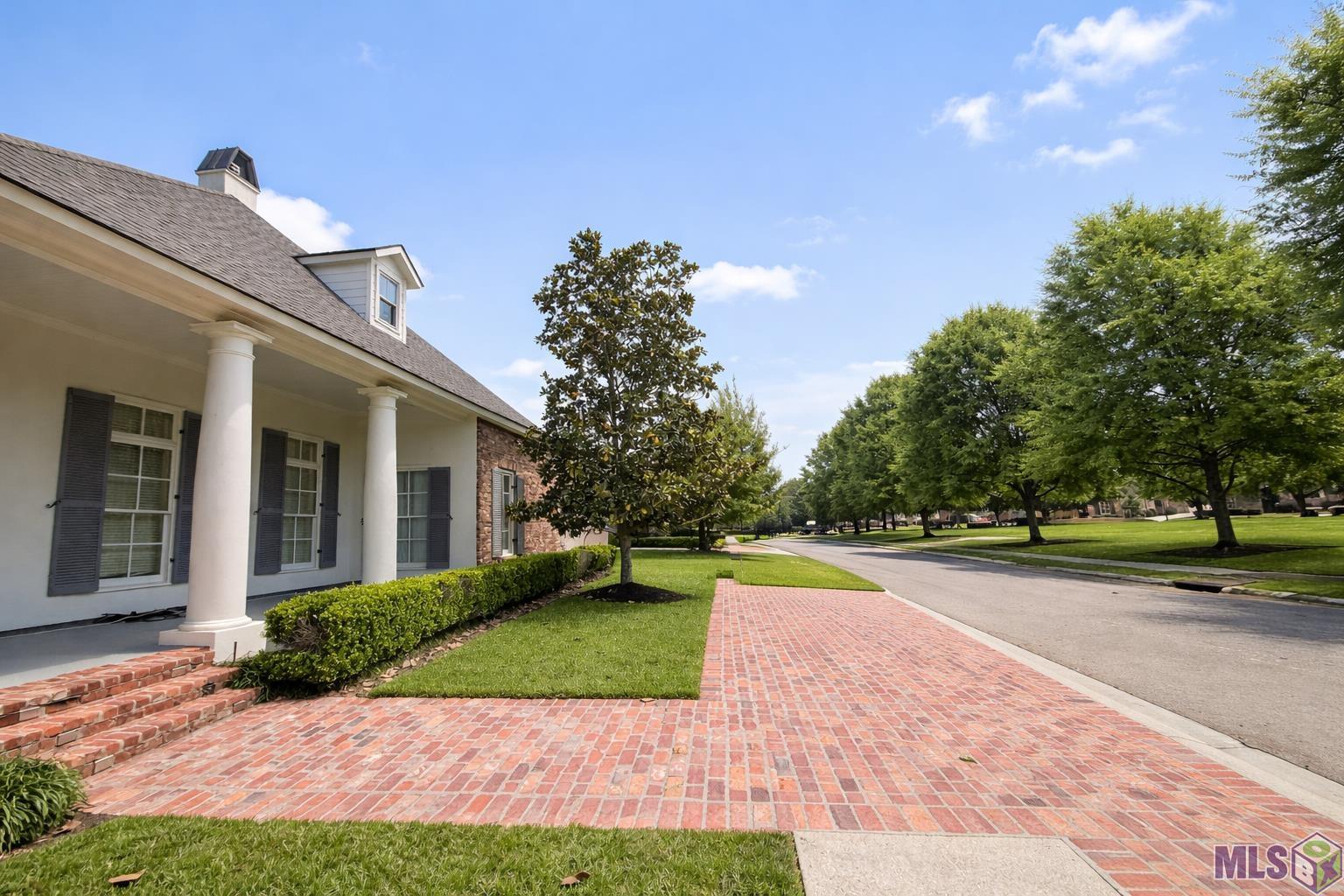3122 Grand Way Avenue Baton Rouge, LA 70810 - Photo 5 of 29 double length extra parking pads