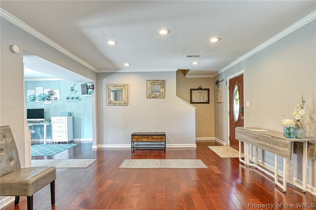 352 Fox Hill Road Hampton, VA 23669 - Photo 6 of 35 Gallery Image 6