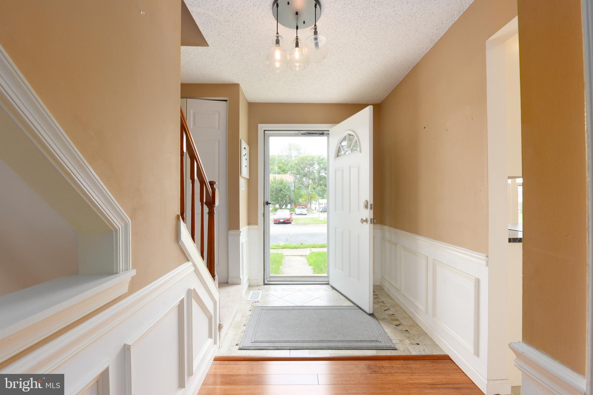 2901 Marsala Court Woodbridge, VA 22192 - Photo 4 of 30 a view of an entryway