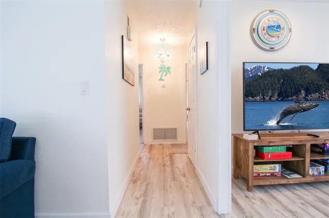 $8,000 | 2232 Pine Terrace, Sarasota, FL 34231