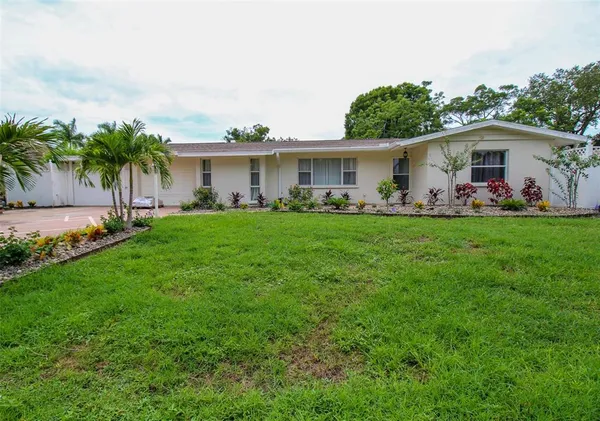 $8,000 | 2232 Pine Terrace, Sarasota, FL 34231