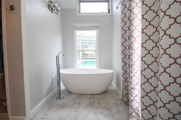 $8,000 | 2232 Pine Terrace, Sarasota, FL 34231