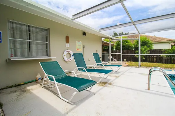 $8,000 | 2232 Pine Terrace, Sarasota, FL 34231