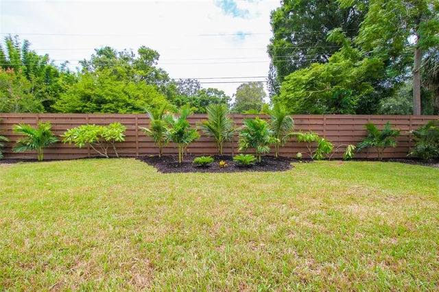 $8,000 | 2232 Pine Terrace, Sarasota, FL 34231