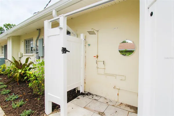 $8,000 | 2232 Pine Terrace, Sarasota, FL 34231