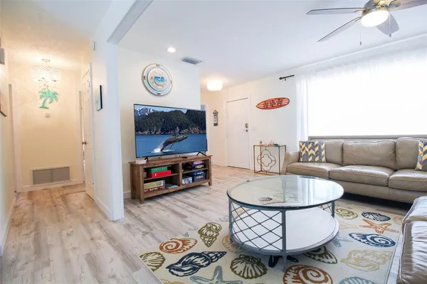 $8,000 | 2232 Pine Terrace, Sarasota, FL 34231