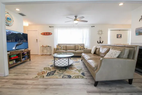 $8,000 | 2232 Pine Terrace, Sarasota, FL 34231