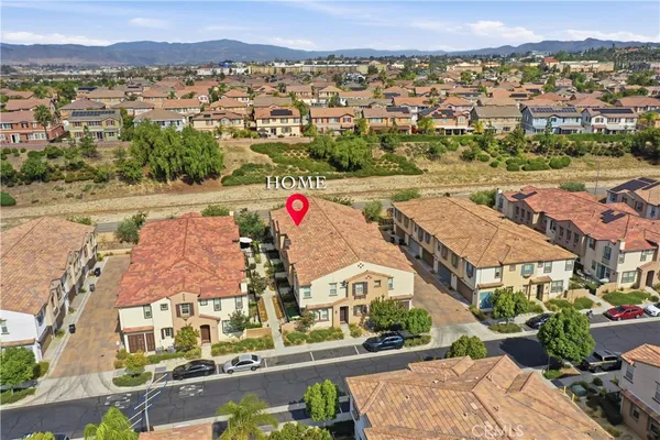 $2,900 | 40319 Calle Real, Murrieta, CA 92563