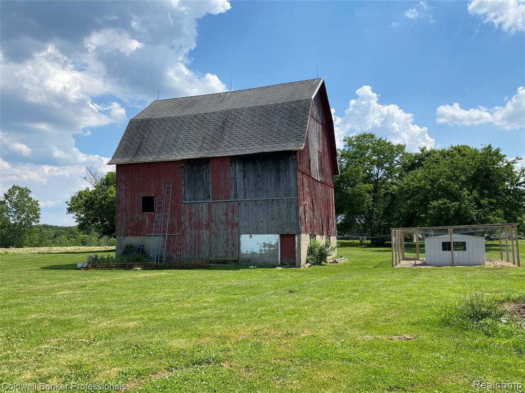 4220 West Oregon Road Lapeer, MI 48446 - Photo 39 of 46