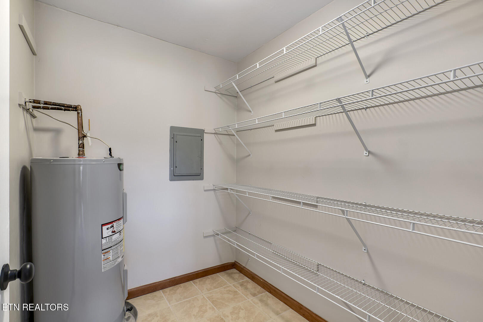 12409 Boyd Station Road Knoxville, TN 37934 - Photo 22 of 60 Large Pantry