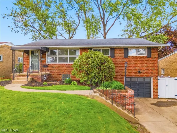 $215,000 | 2621 16th Street Northwest, Canton, OH 44708