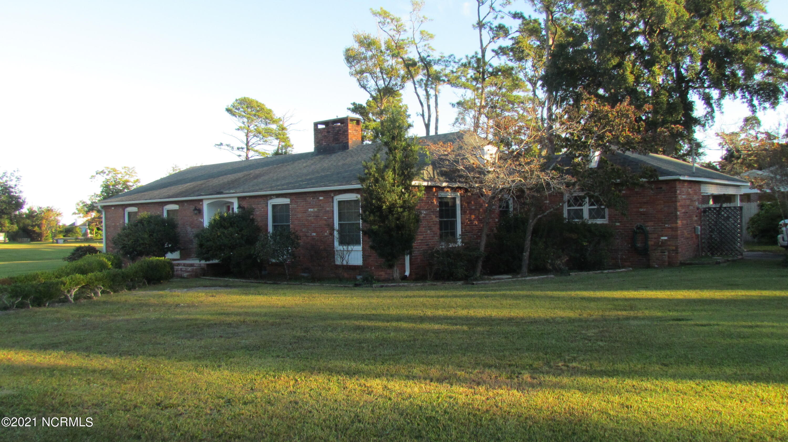 246 Shell Landing Road Beaufort, NC 28516 - Photo 1 of 47 IMG_4357