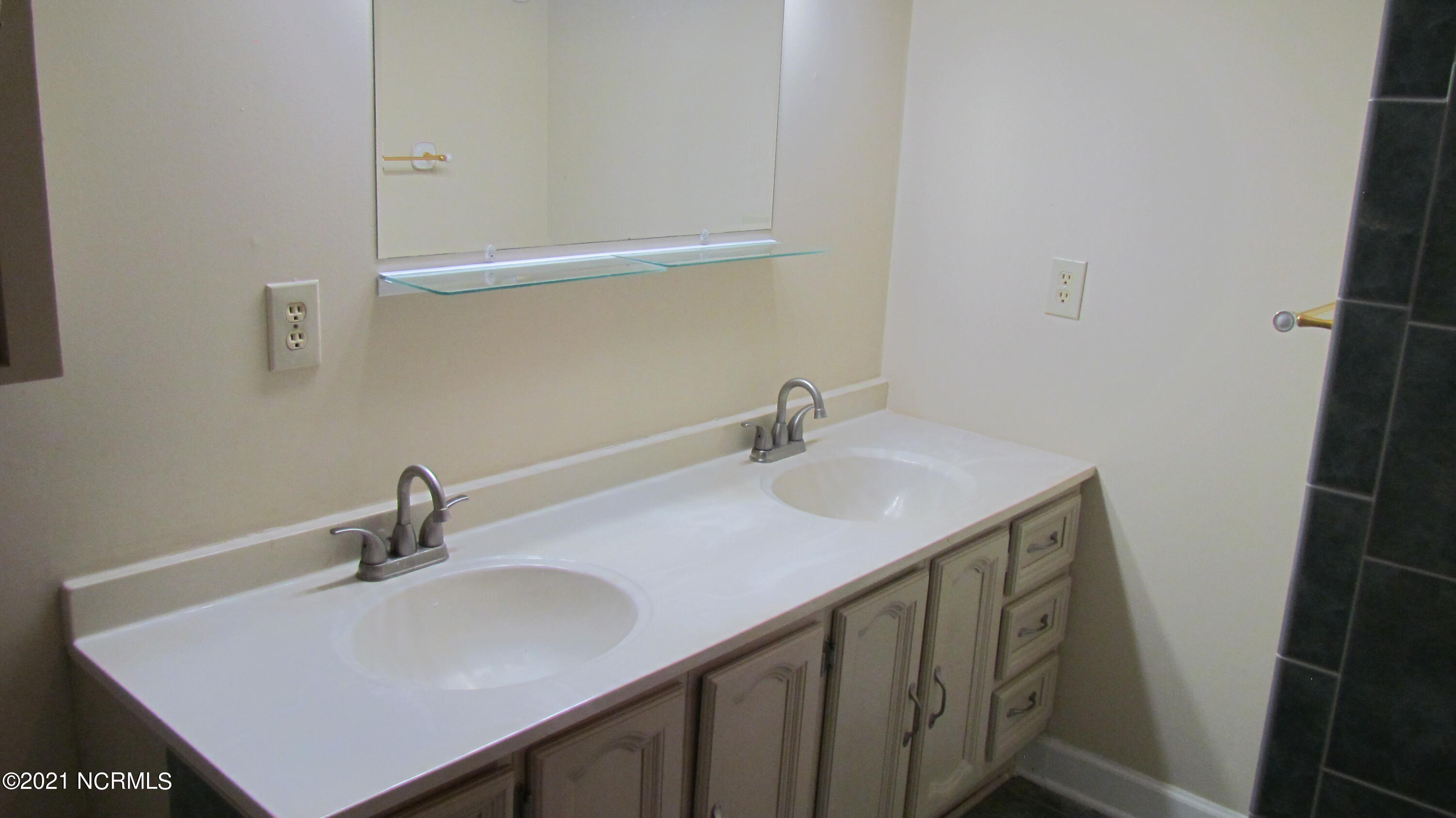 246 Shell Landing Road Beaufort, NC 28516 - Photo 24 of 47 IMG_4375