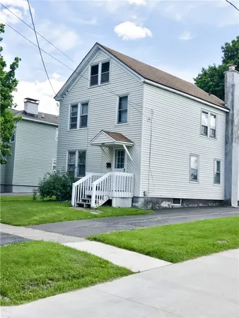 $164,500 | 118 Cottage Street, Auburn, NY 13021