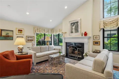 $2,300,000 | 111 Dove Hill Drive, Manhasset, NY 11030