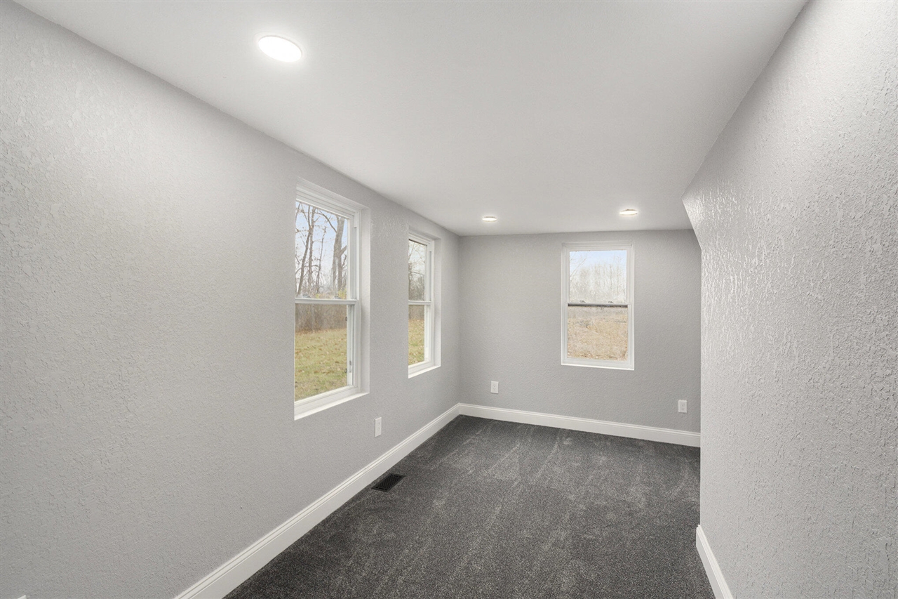 6840 South Meridian Road Addison, MI 49220 - Photo 10 of 38