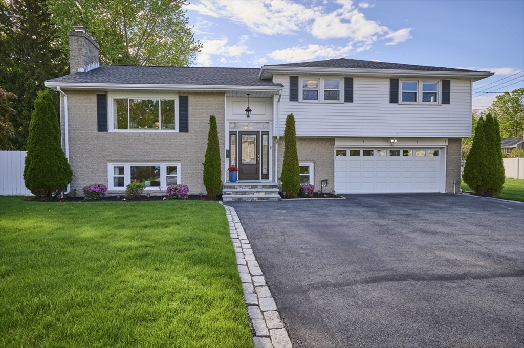 5 Rando Lane Waltham, MA 02451 - Photo 1 of 40 Gallery Image 1
