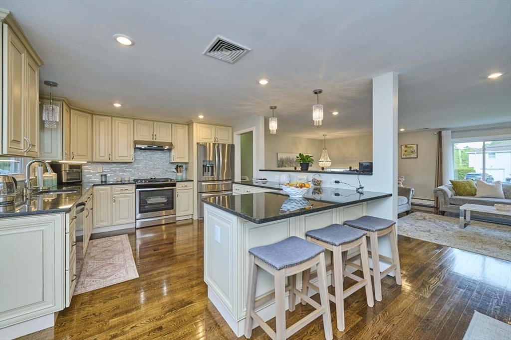 5 Rando Lane Waltham, MA 02451 - Photo 13 of 40 Gallery Image 13