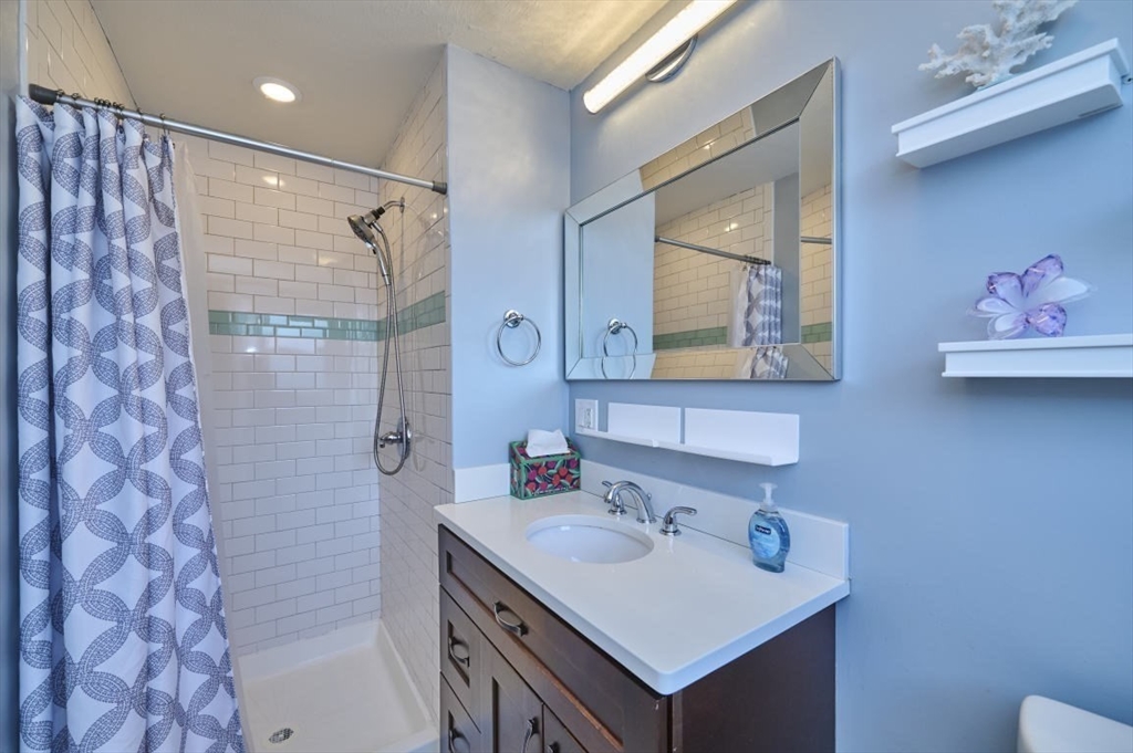 5 Rando Lane Waltham, MA 02451 - Photo 20 of 40 Gallery Image 20