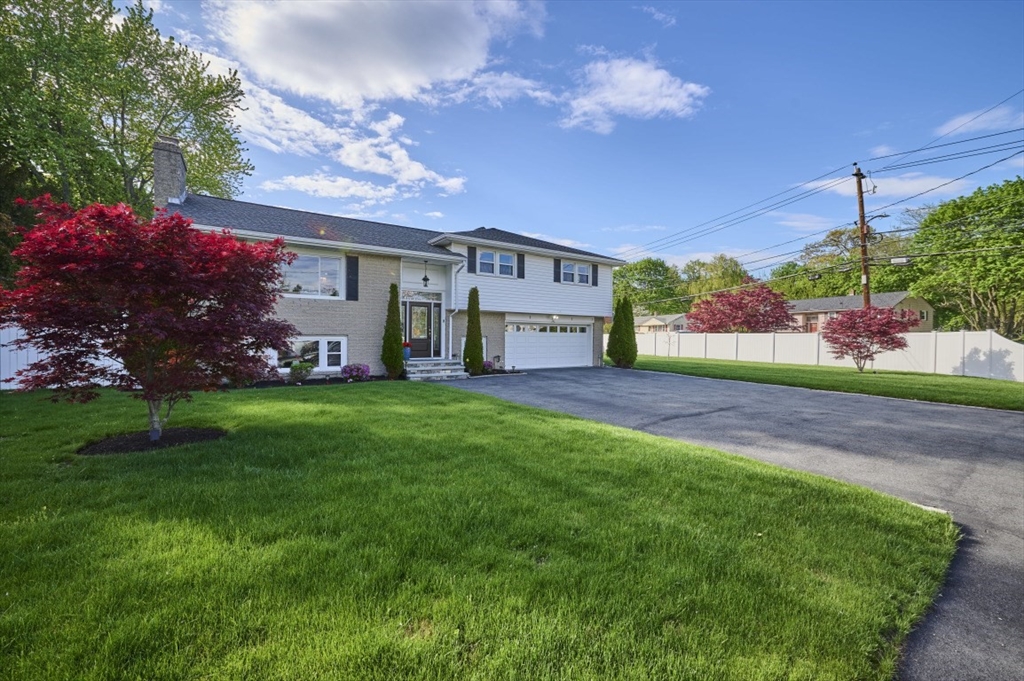 5 Rando Lane Waltham, MA 02451 - Photo 3 of 40 Gallery Image 3