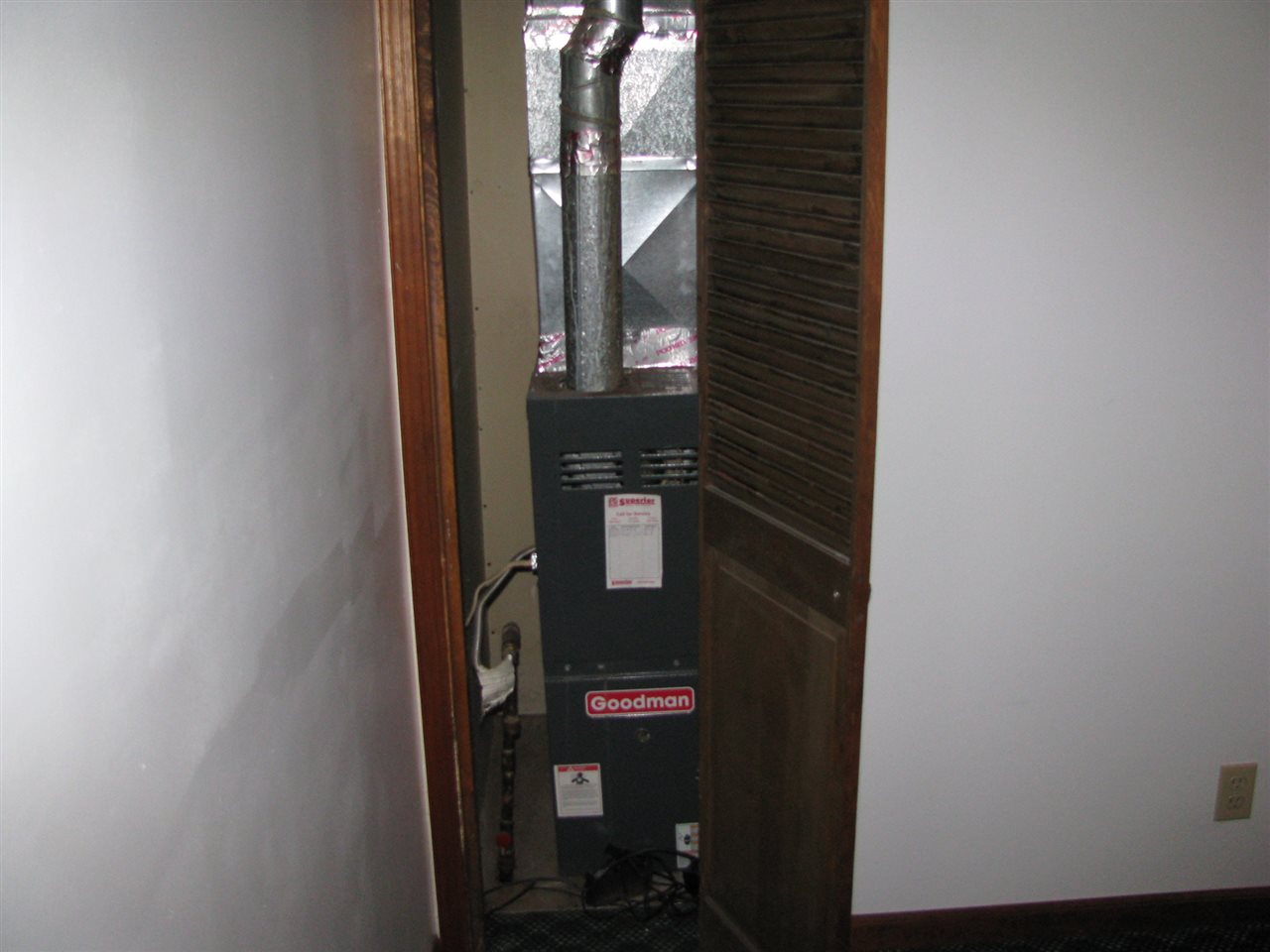 2166 Jefferson Road Harrison, MI 48625 - Photo 10 of 15 1861649-10.JPG