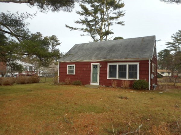 98 Swifts Beach Road Wareham, MA 02571 - Photo 1 of 16 Gallery Image 1