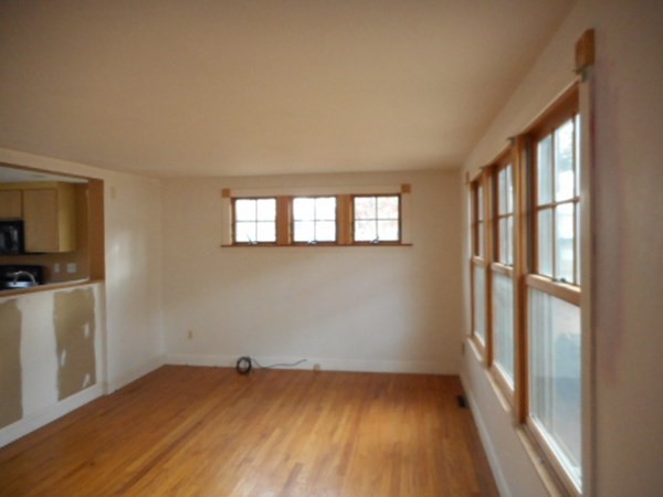 98 Swifts Beach Road Wareham, MA 02571 - Photo 3 of 16 Gallery Image 3