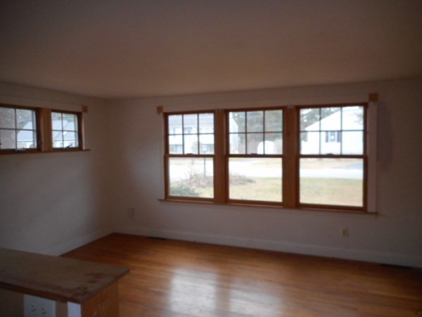 98 Swifts Beach Road Wareham, MA 02571 - Photo 4 of 16 Gallery Image 4