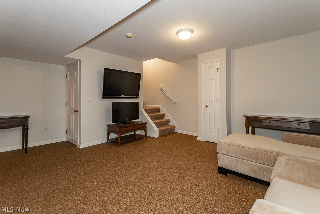 880 Lander Road Cleveland, OH 44143 - Photo 30 of 35