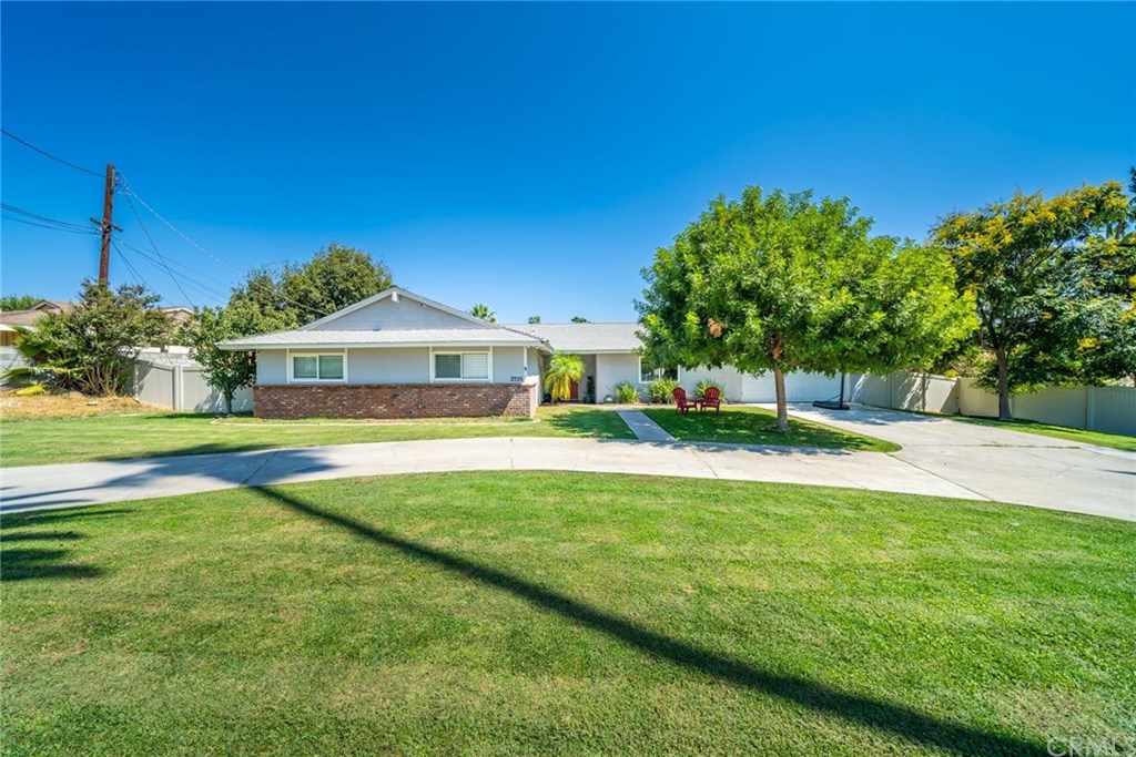 2725 McAllister Street Riverside, CA 92503 - Photo 1 of 51 Gallery Image 1
